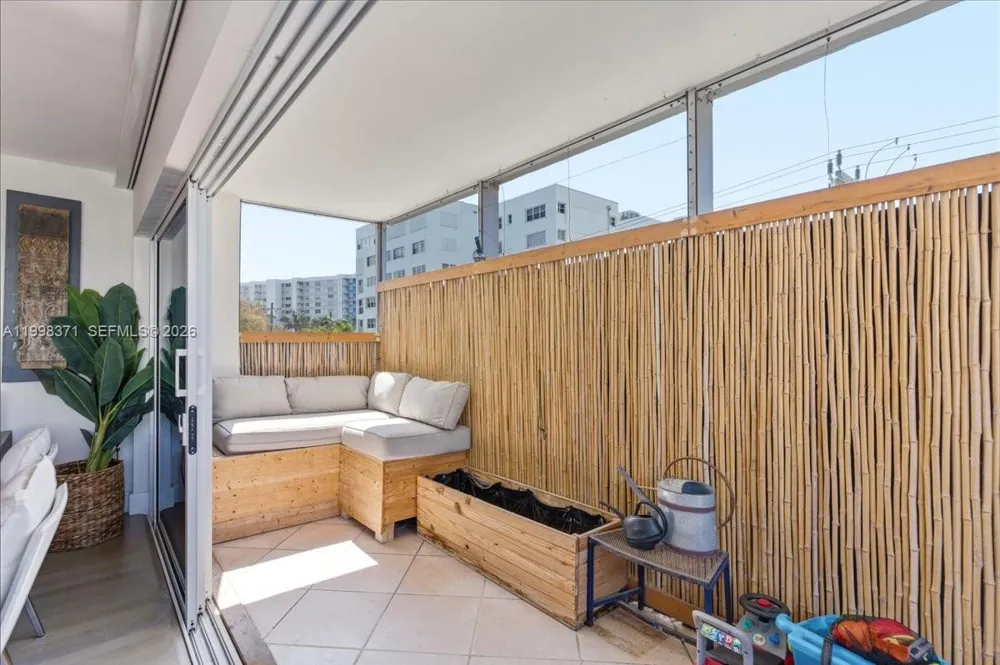 550 Ocean Drive #3H Key Biscayne, FL 33149