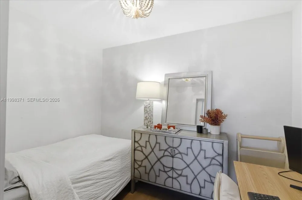 550 Ocean Drive #3H Key Biscayne, FL 33149