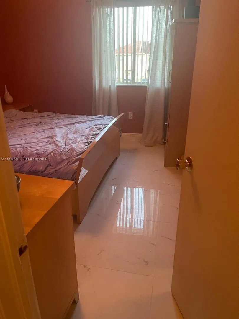 17757 SW 141st Ct Miami, FL 33177