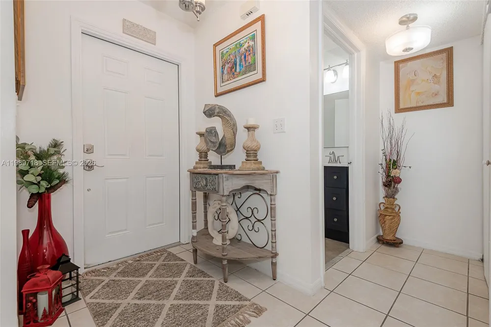 17757 SW 141st Ct Miami, FL 33177