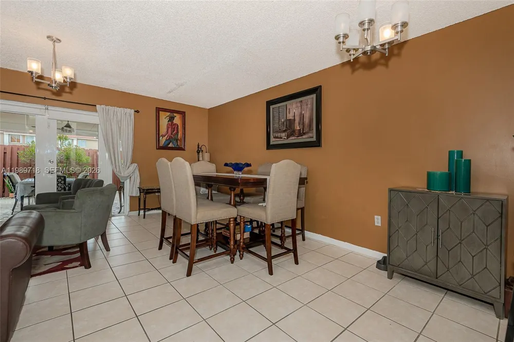 17757 SW 141st Ct Miami, FL 33177