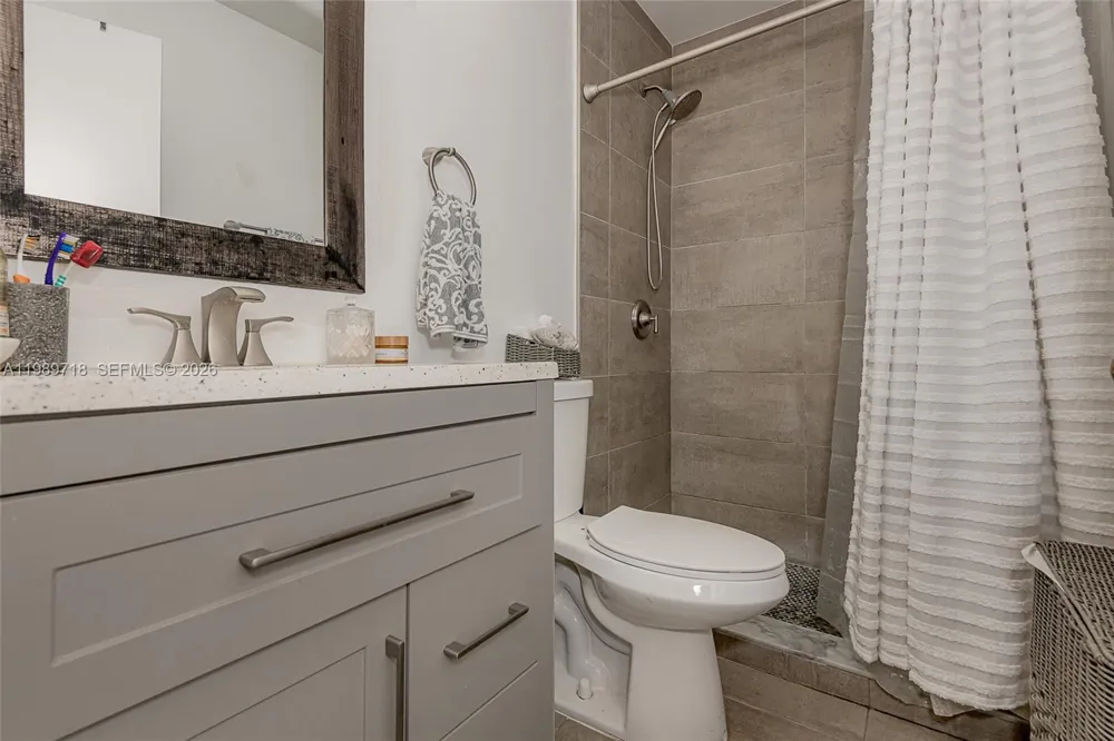 17757 SW 141st Ct Miami, FL 33177