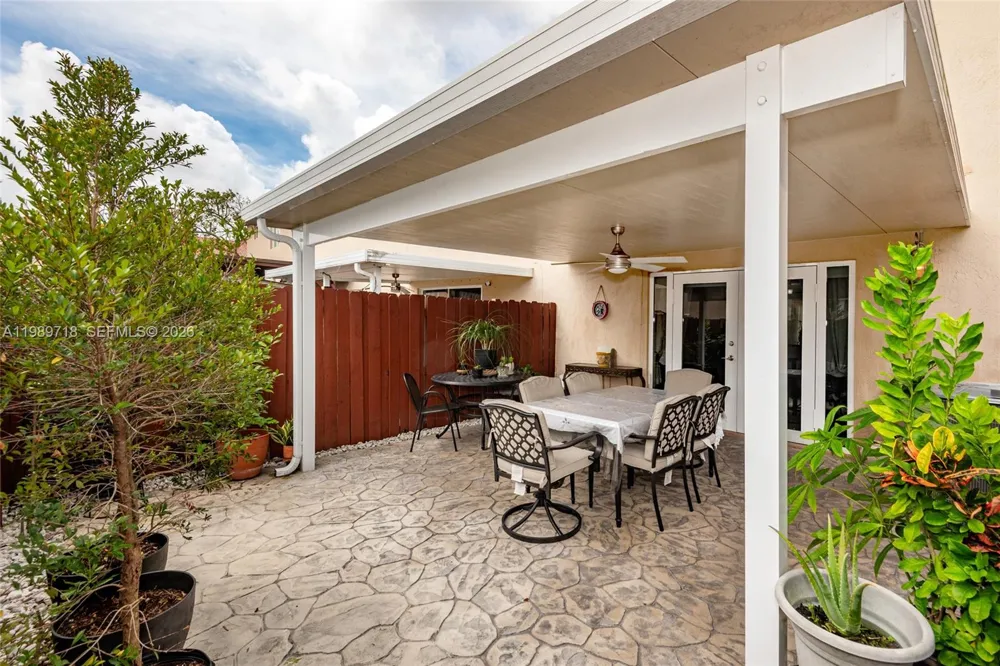 17757 SW 141st Ct Miami, FL 33177