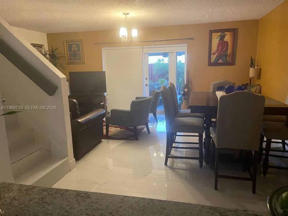 17757 SW 141st Ct Miami, FL 33177