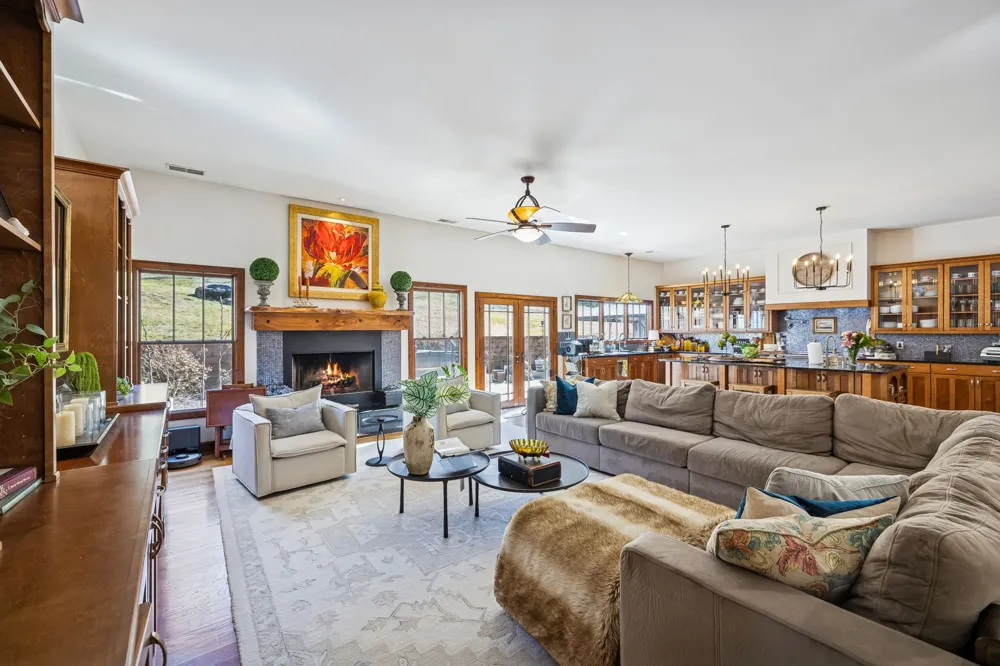 4556 Gossburg Rd Beechgrove, TN 37018