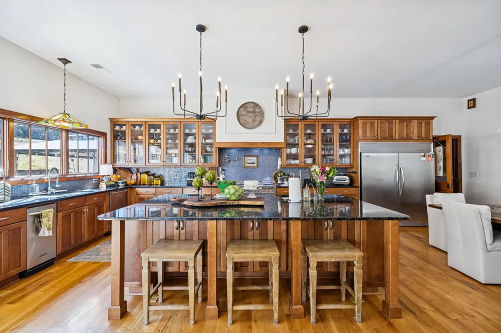 4556 Gossburg Rd Beechgrove, TN 37018
