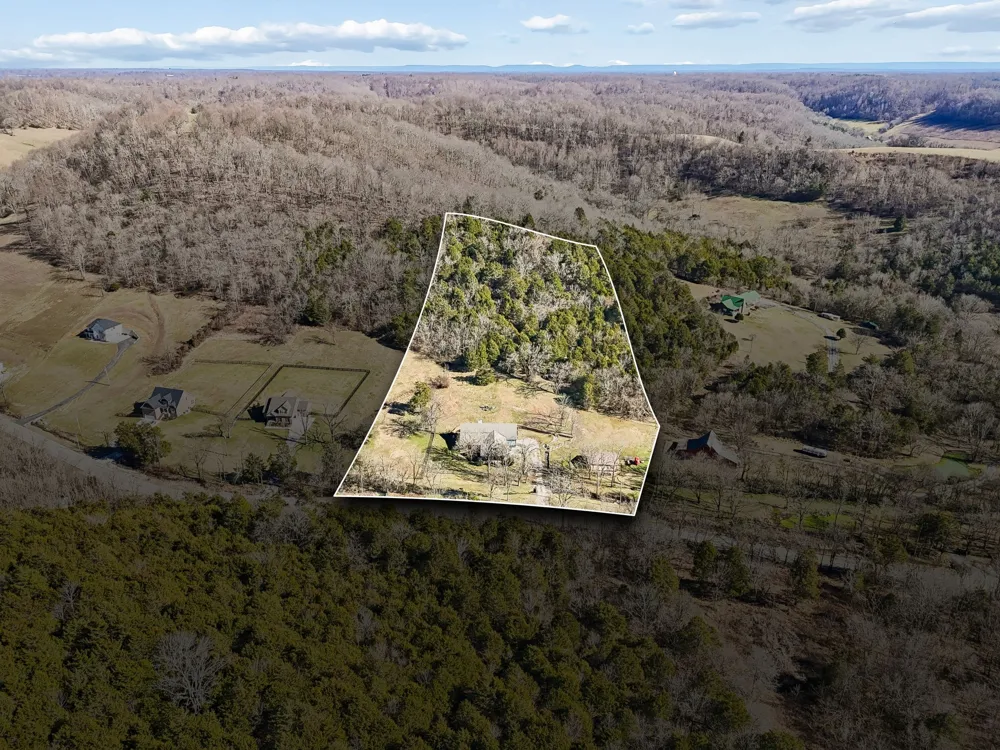 4556 Gossburg Rd Beechgrove, TN 37018