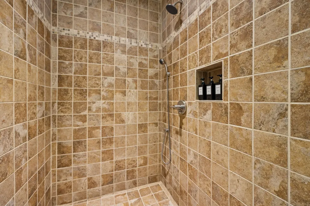 4556 Gossburg Rd Beechgrove, TN 37018