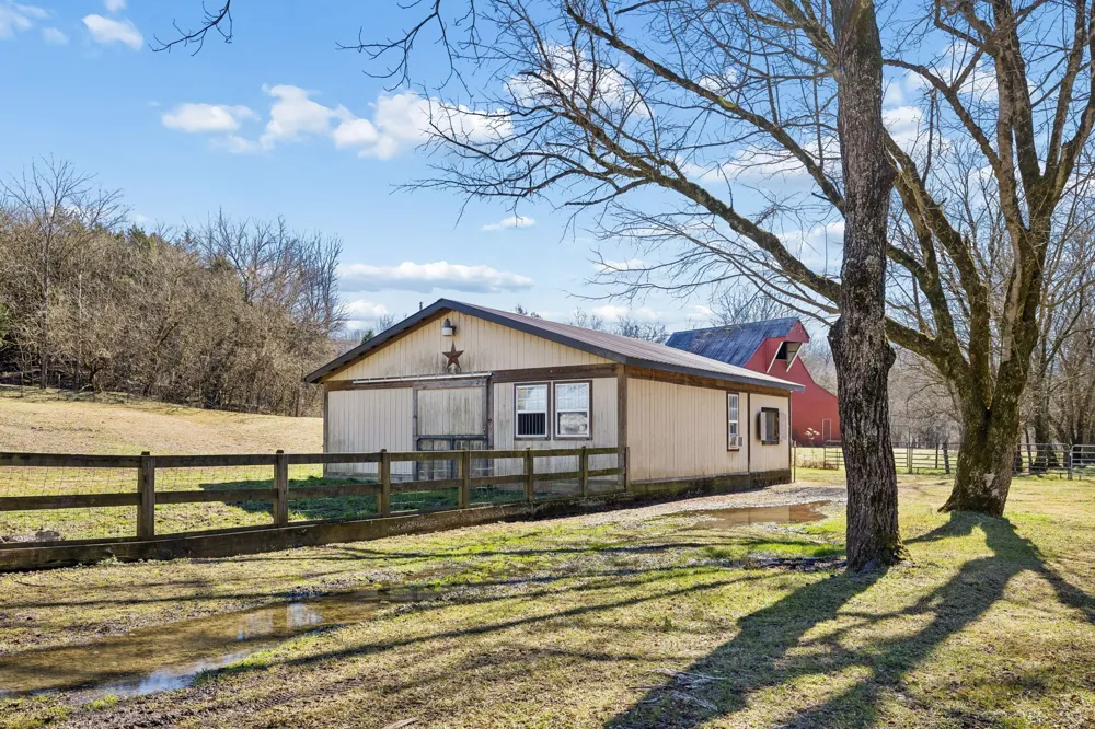4556 Gossburg Rd Beechgrove, TN 37018