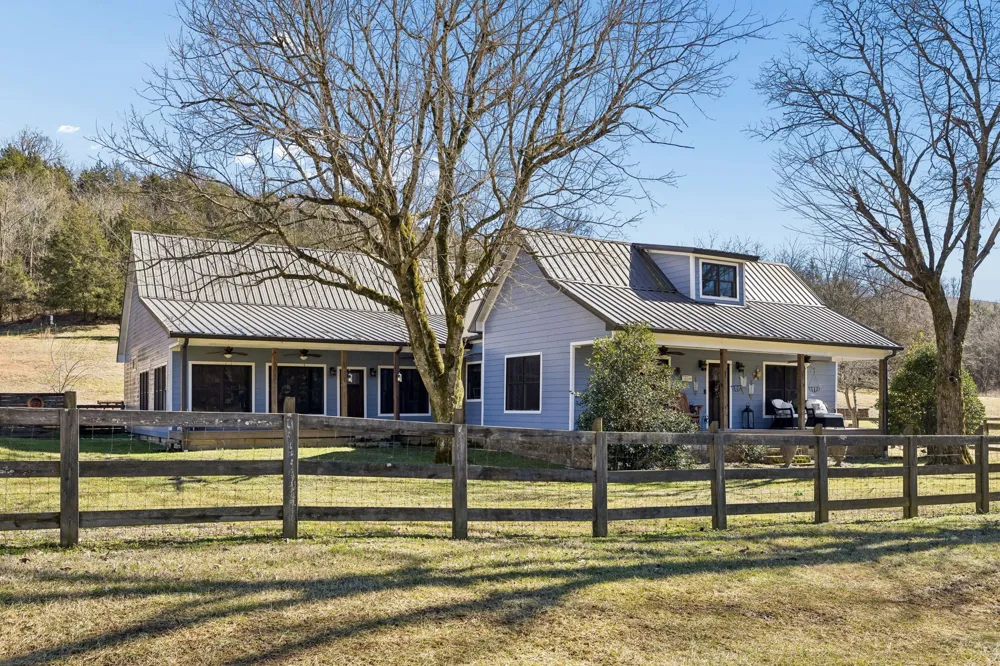 4556 Gossburg Rd Beechgrove, TN 37018