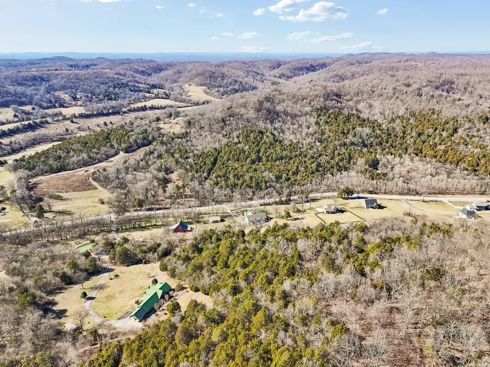 4556 Gossburg Rd Beechgrove, TN 37018