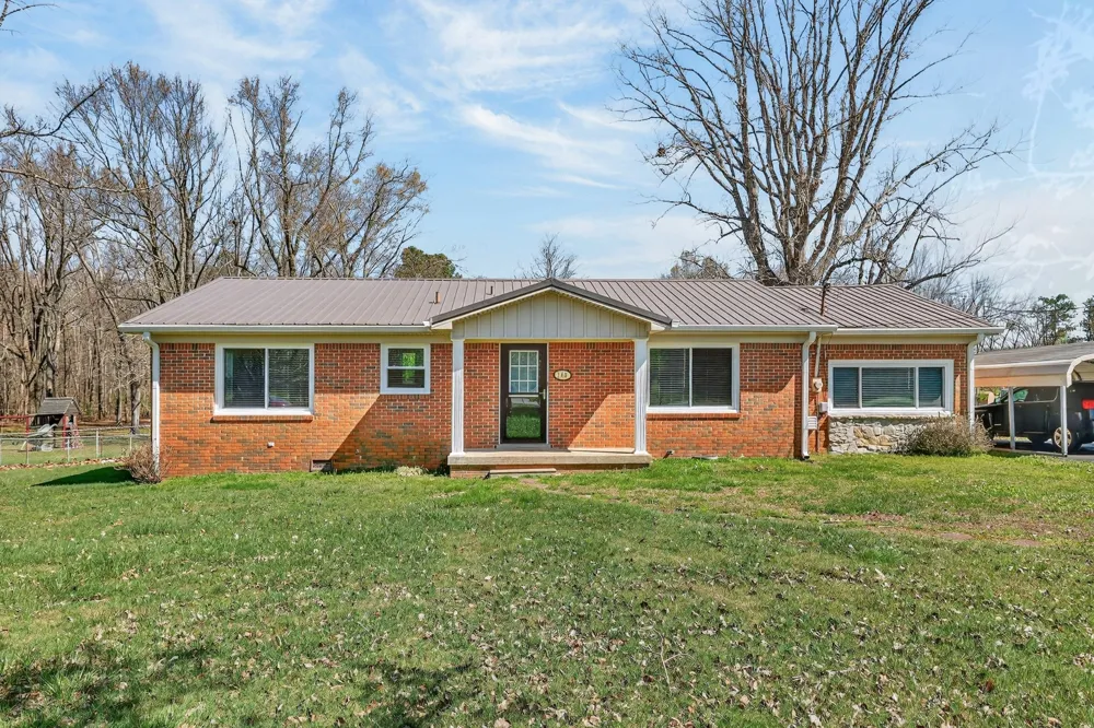 140 Simmons Cir Fayetteville, TN 37334