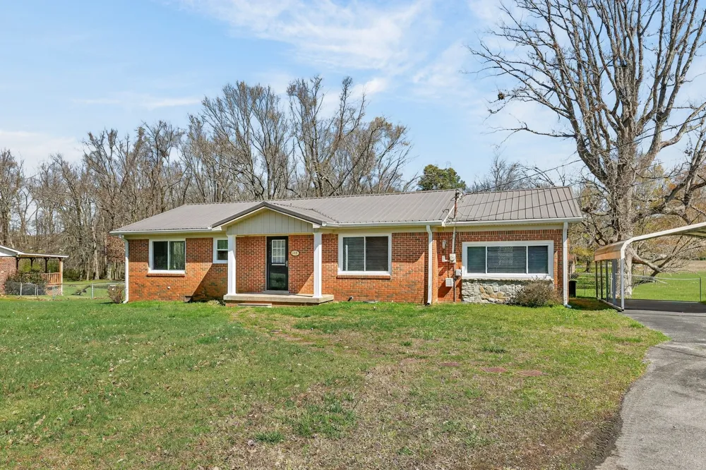 140 Simmons Cir Fayetteville, TN 37334