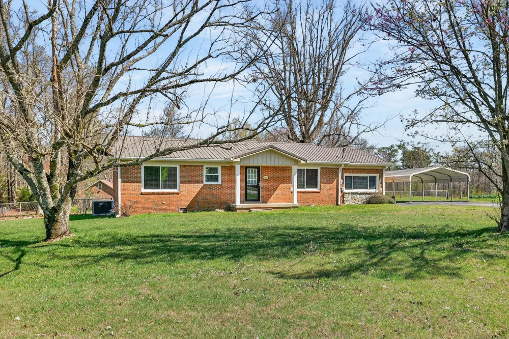 140 Simmons Cir Fayetteville, TN 37334
