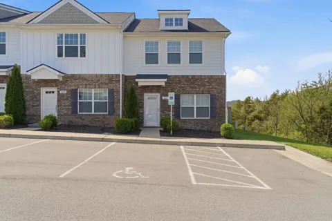 102 Dry Creek Commons Dr