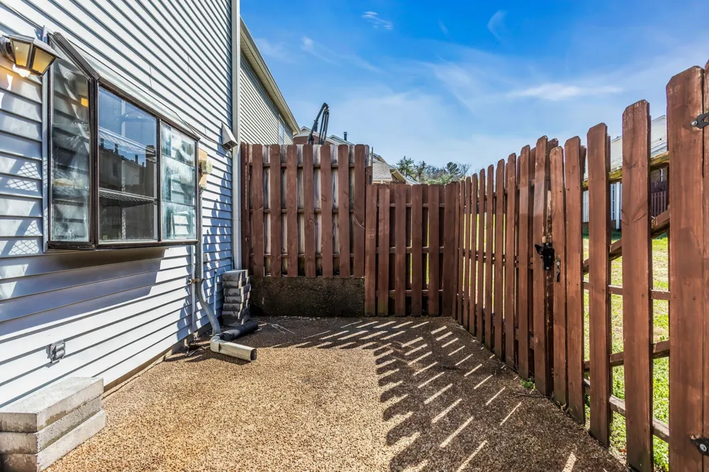 2204 Union Place Court Columbia, TN 38401