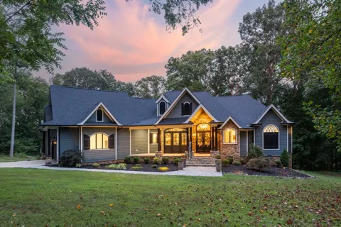 74 Pine Lake Rd