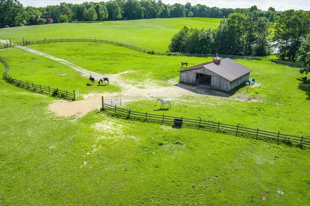 101 Meadow View Lane Spencer, TN 38585