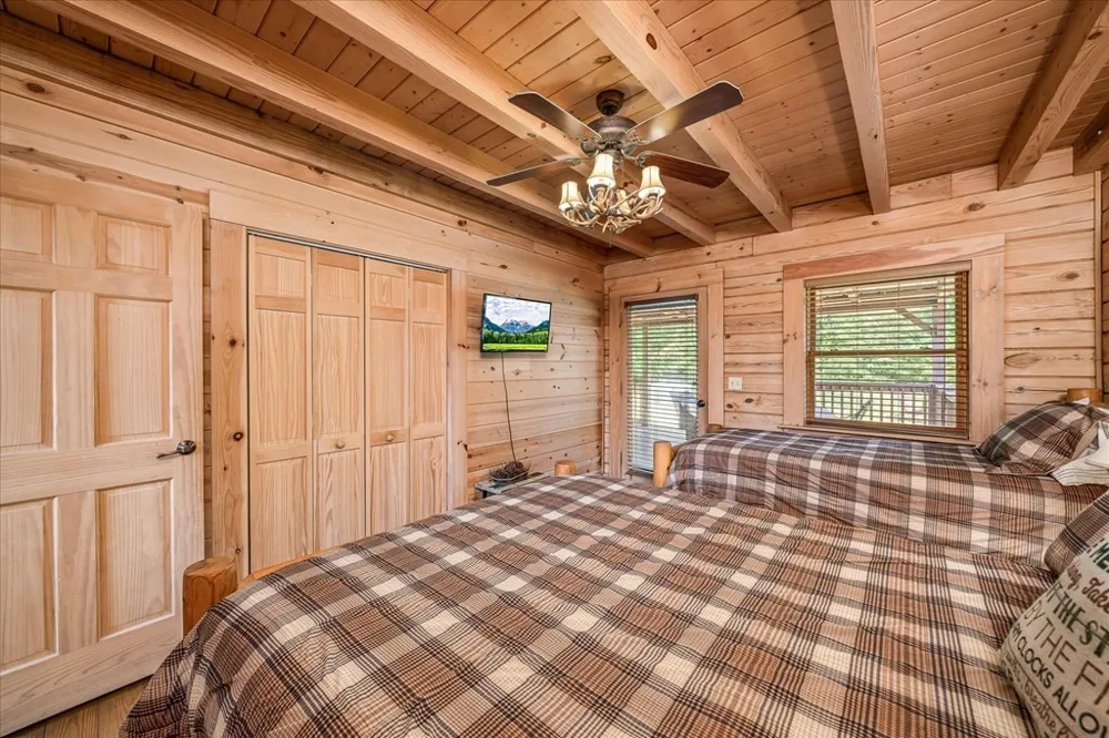 101 Meadow View Lane Spencer, TN 38585