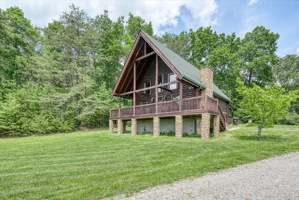 101 Meadow View Lane Spencer, TN 38585