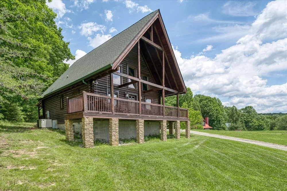 101 Meadow View Lane Spencer, TN 38585