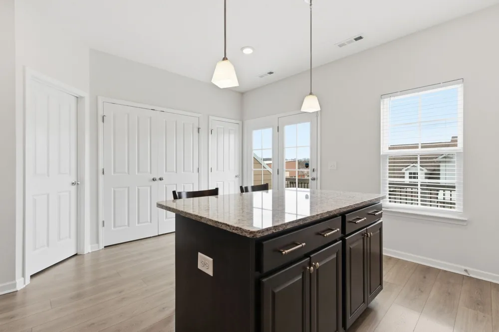 204 Kinsale Dr Spring Hill, TN 37174
