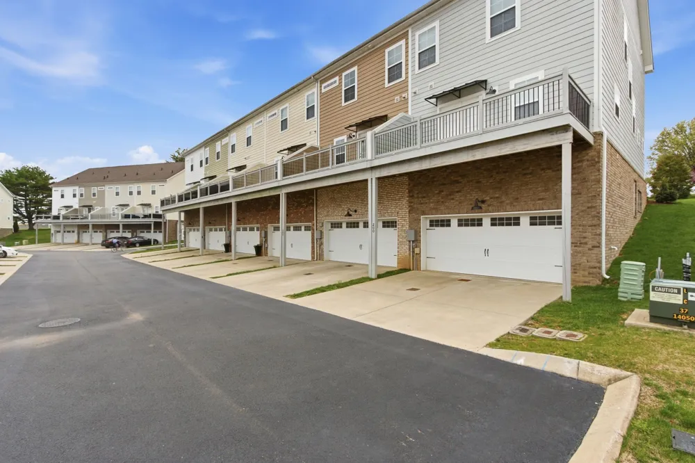 204 Kinsale Dr Spring Hill, TN 37174