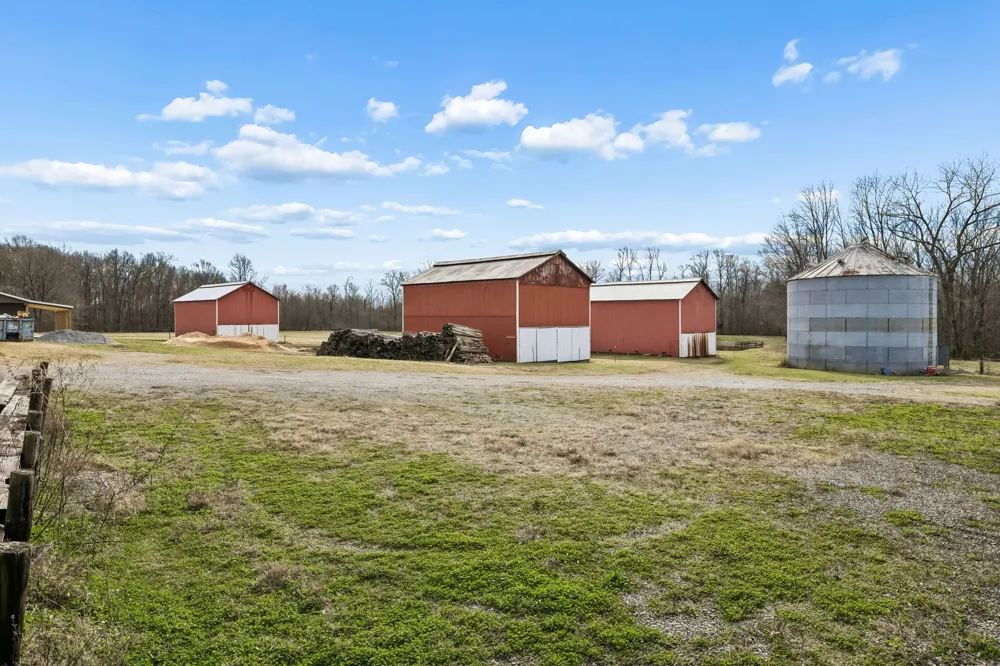7307 Dunn Rd Cedar Hill, TN 37032