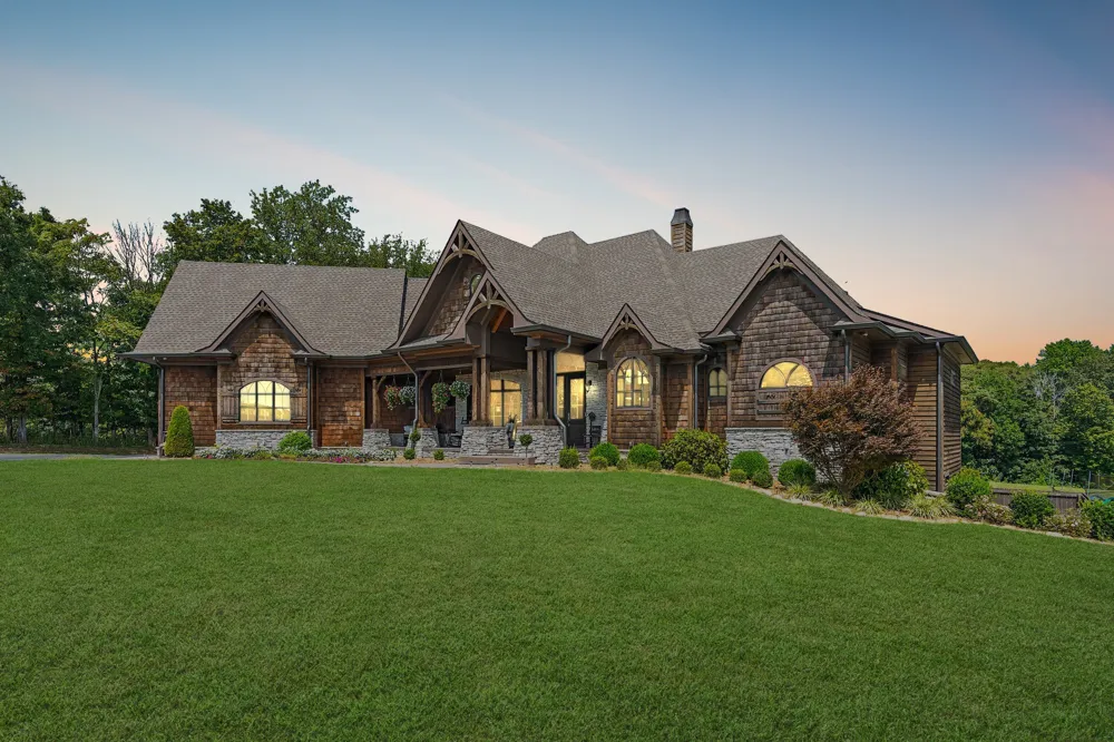 6704 Highway 52 W Lafayette, TN 37083