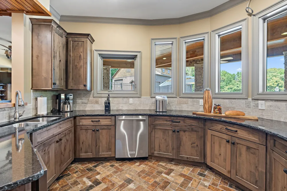6704 Highway 52 W Lafayette, TN 37083