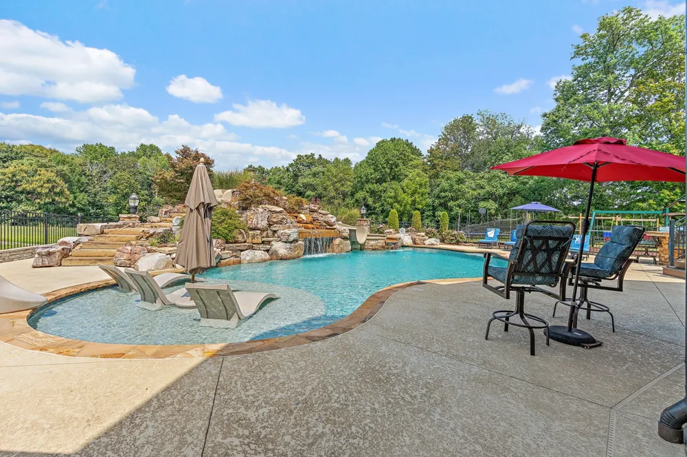 6704 Highway 52 W Lafayette, TN 37083