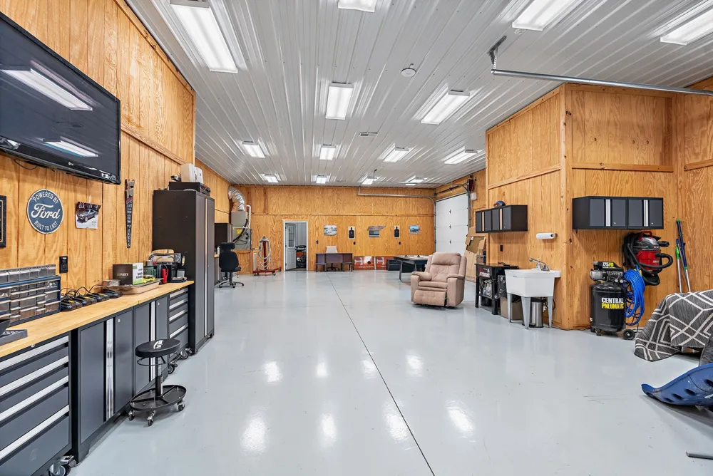 6704 Highway 52 W Lafayette, TN 37083