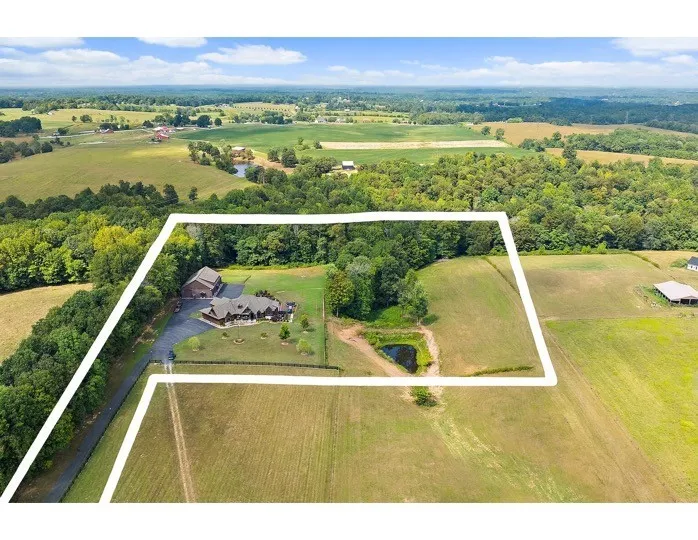 6704 Highway 52 W Lafayette, TN 37083