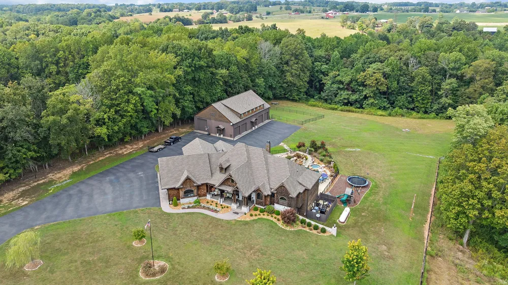 6704 Highway 52 W Lafayette, TN 37083
