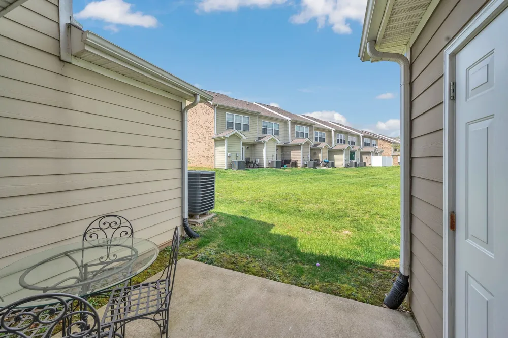 127 Cobblestone Place Dr Goodlettsville, TN 37072