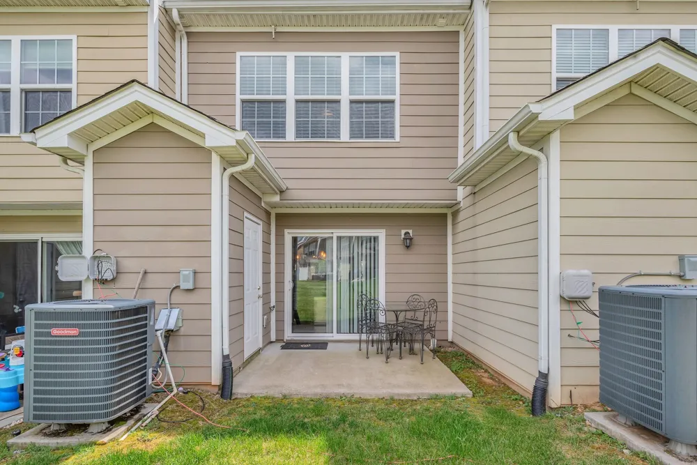 127 Cobblestone Place Dr Goodlettsville, TN 37072
