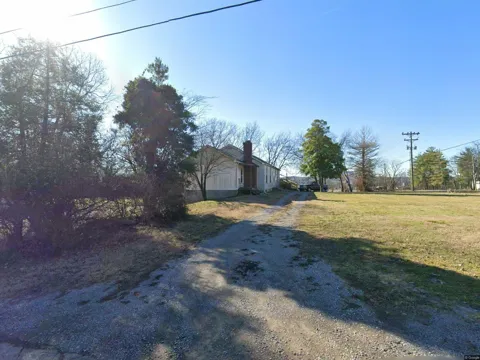 8201 Neal Rd