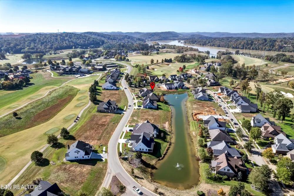 2775 Old Club Rd Loudon, TN 37774