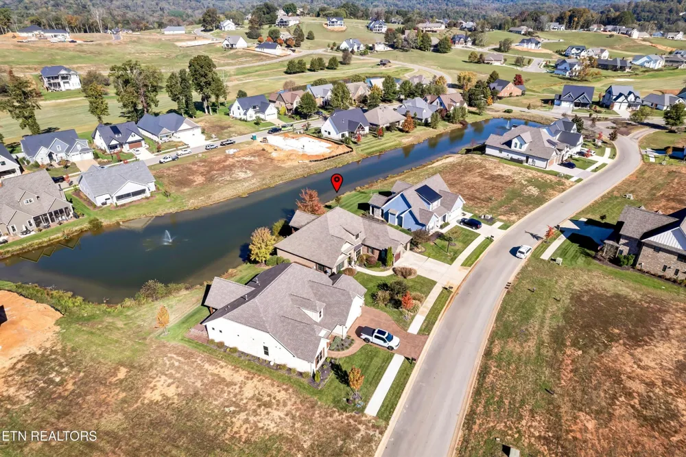 2775 Old Club Rd Loudon, TN 37774