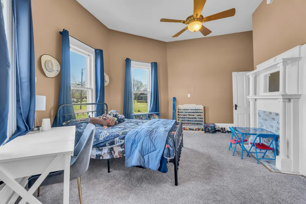 111 College Ave Centerville, TN 37033