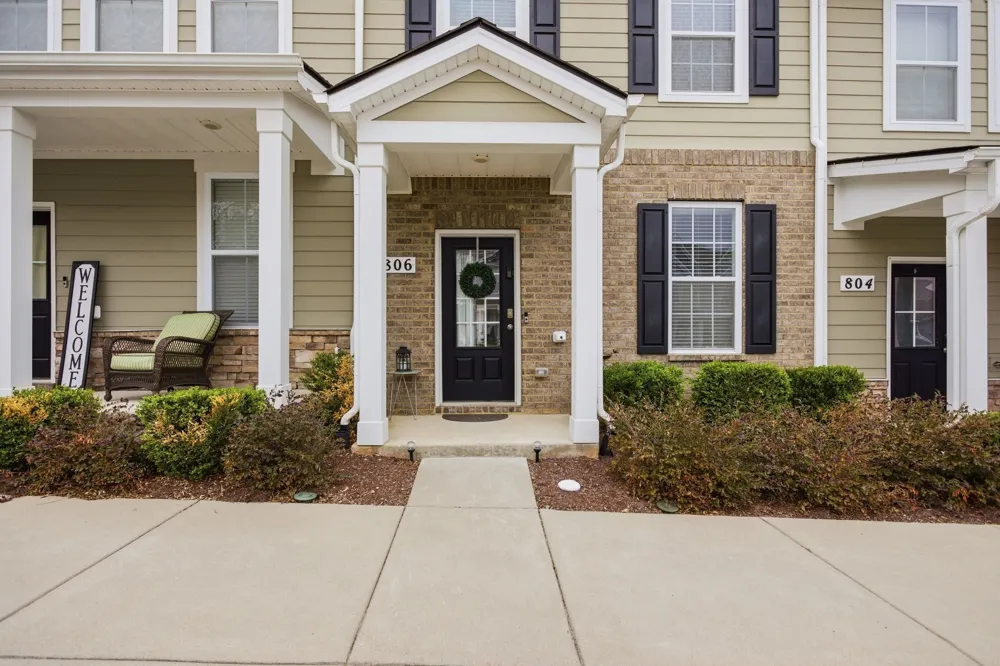 806 Dallas Dr Columbia, TN 38401
