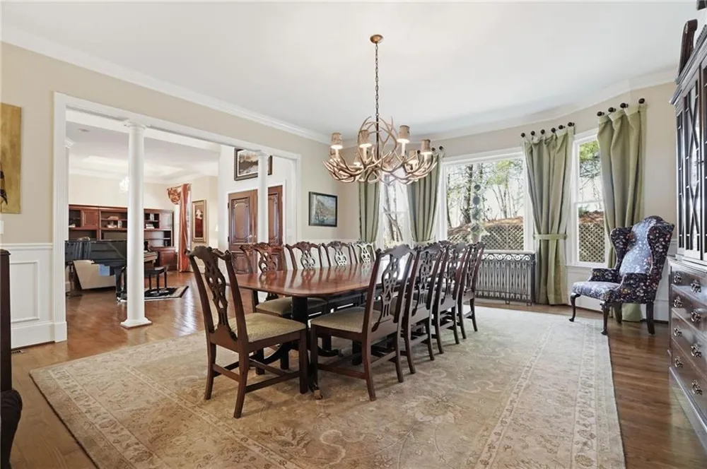 1021 Falcon Heights Big Canoe, GA 30143