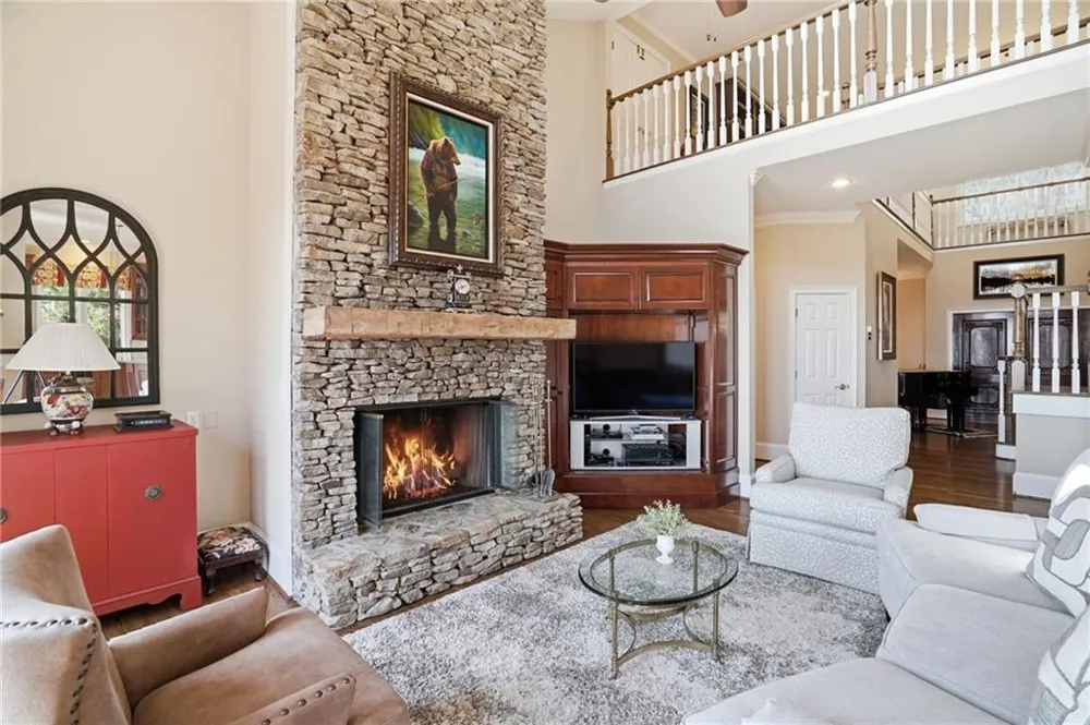 1021 Falcon Heights Big Canoe, GA 30143