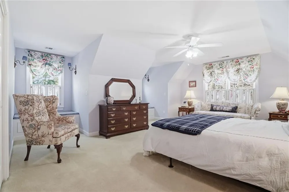 1021 Falcon Heights Big Canoe, GA 30143