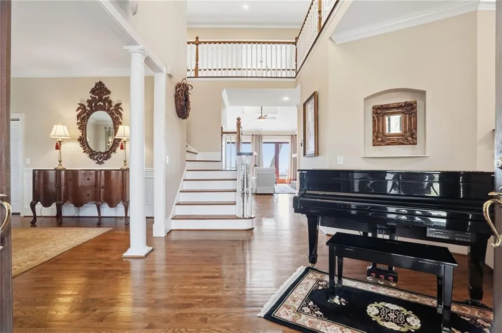 1021 Falcon Heights Big Canoe, GA 30143