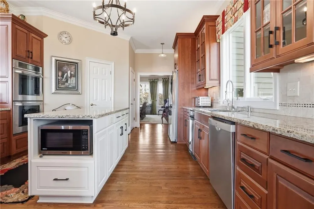 1021 Falcon Heights Big Canoe, GA 30143