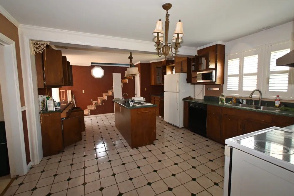 239 Brooklyn Ave Linden, TN 37096
