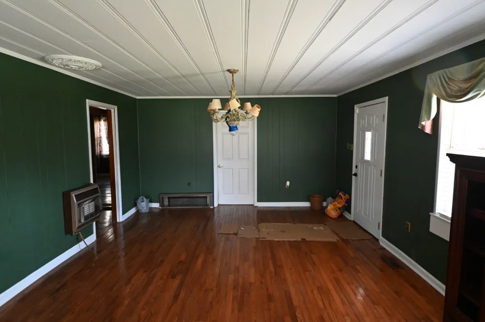 239 Brooklyn Ave Linden, TN 37096