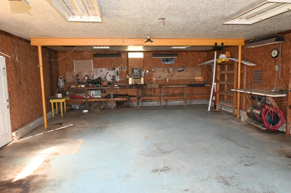 239 Brooklyn Ave Linden, TN 37096