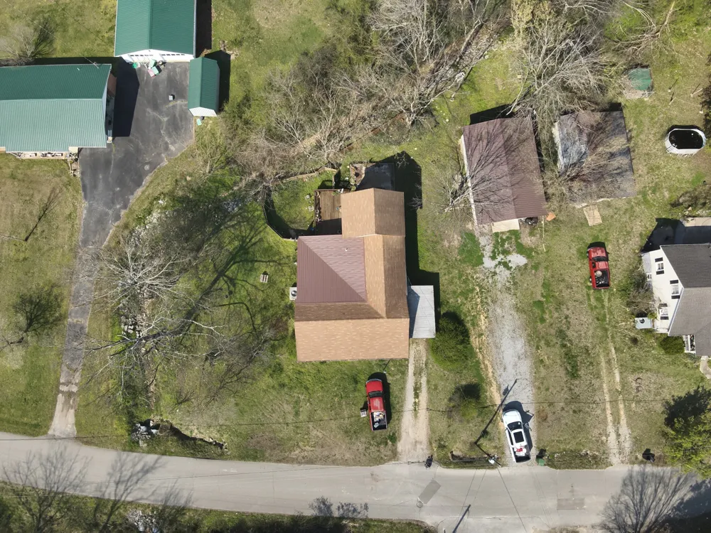 239 Brooklyn Ave Linden, TN 37096